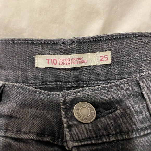 Levi’s Skinny Jeans - Picture 5 of 8